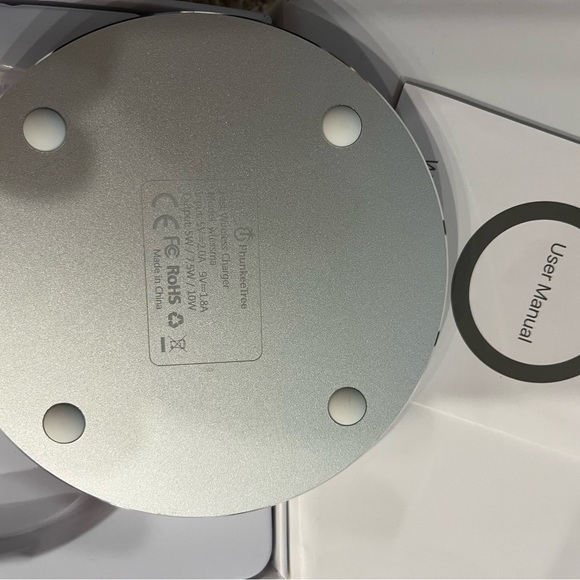 Phunkee Tree Wireless Charging Leather Pad - Picture 4 of 4